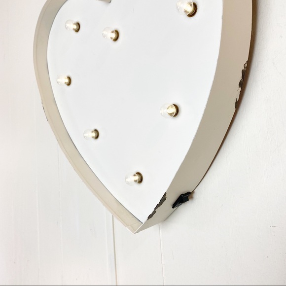 Studio Decor Cream Distressed Marquee Sign - Picture 2 of 10